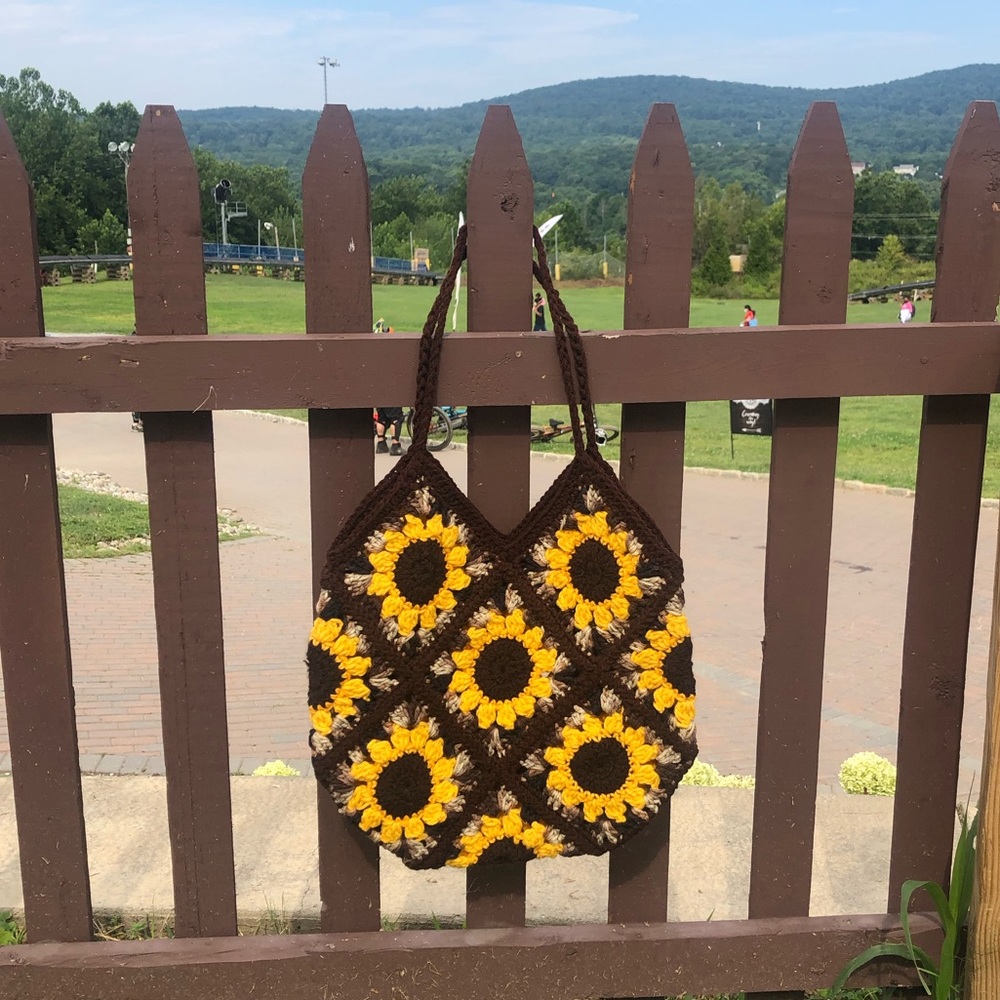 🖤 Crochet Sunflower Handmade Tote Bag.